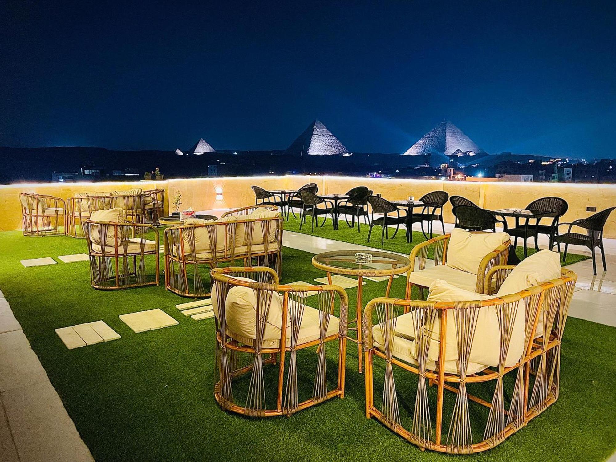 Palm Pyramids View Guest house Kafrat al Jabal