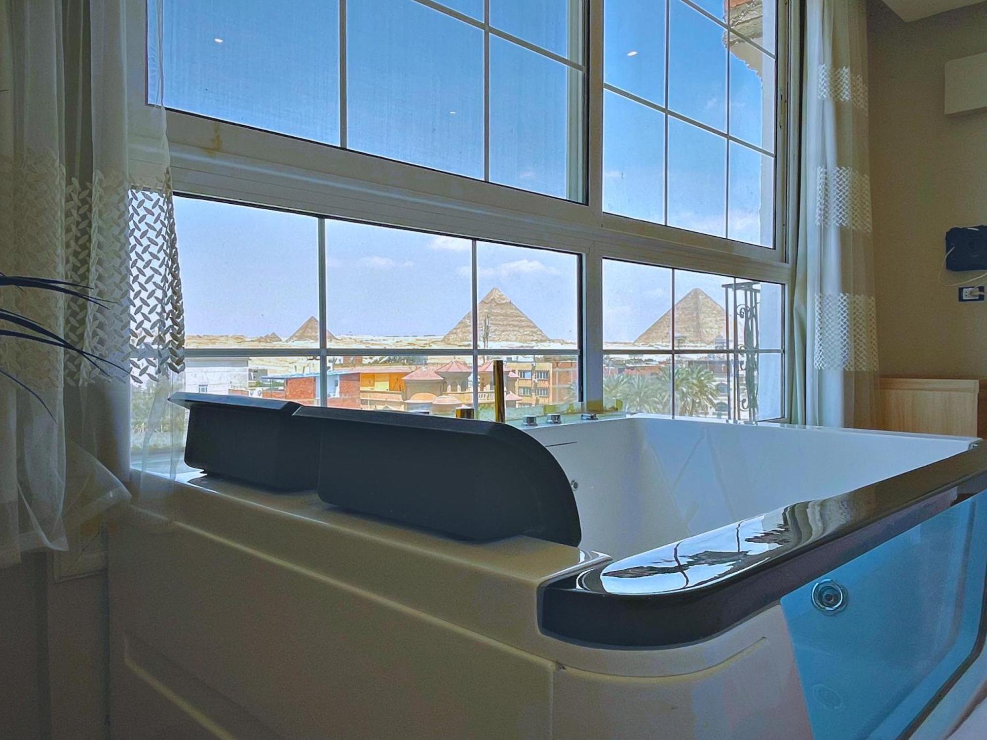 Guest house Palm Pyramids View Kafrat al Jabal